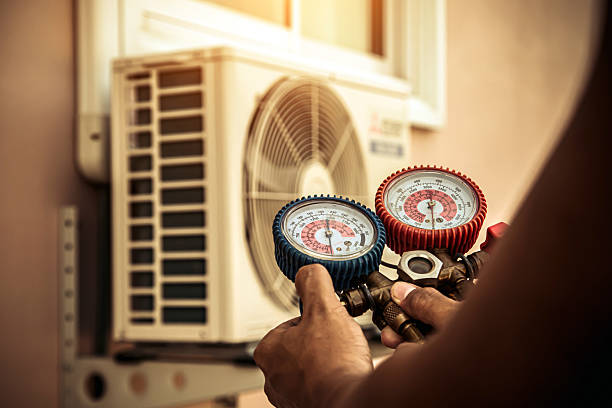 Professional Heat Pump Repair technician working in Sykesville, MD